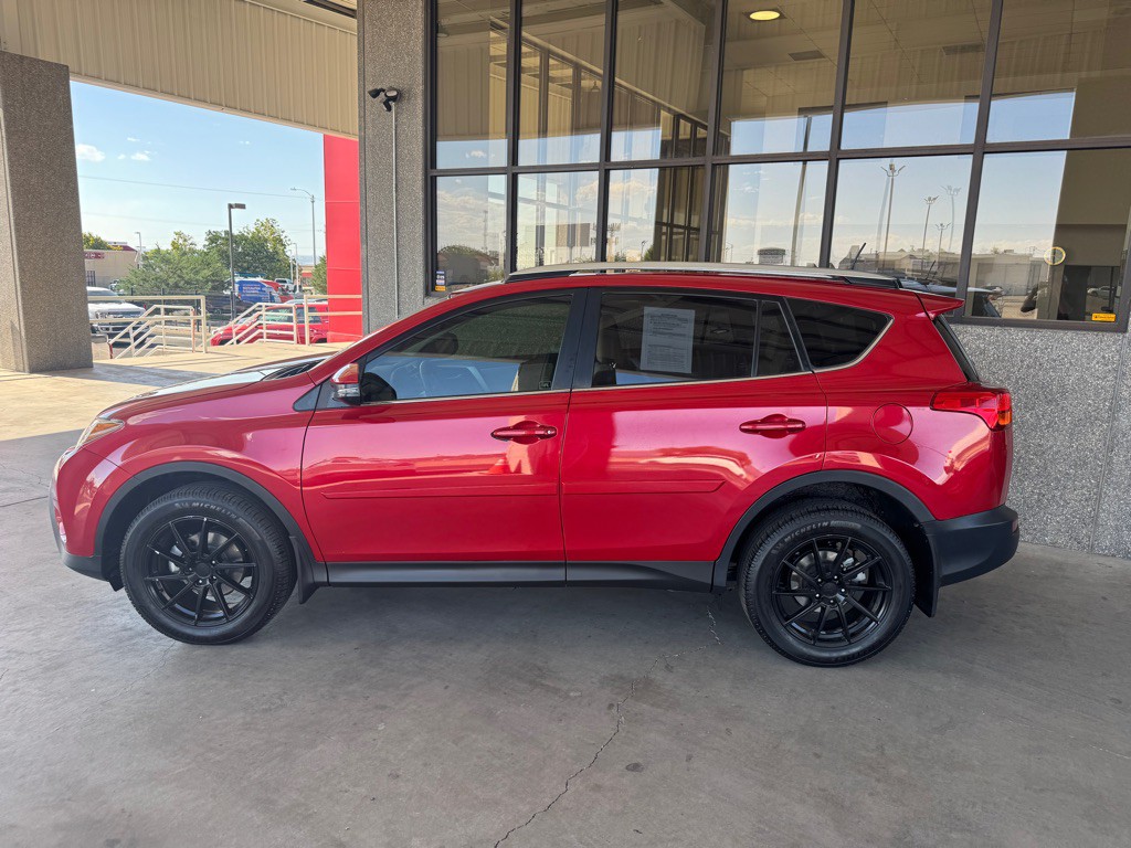 2015 Toyota Rav4 Image 2