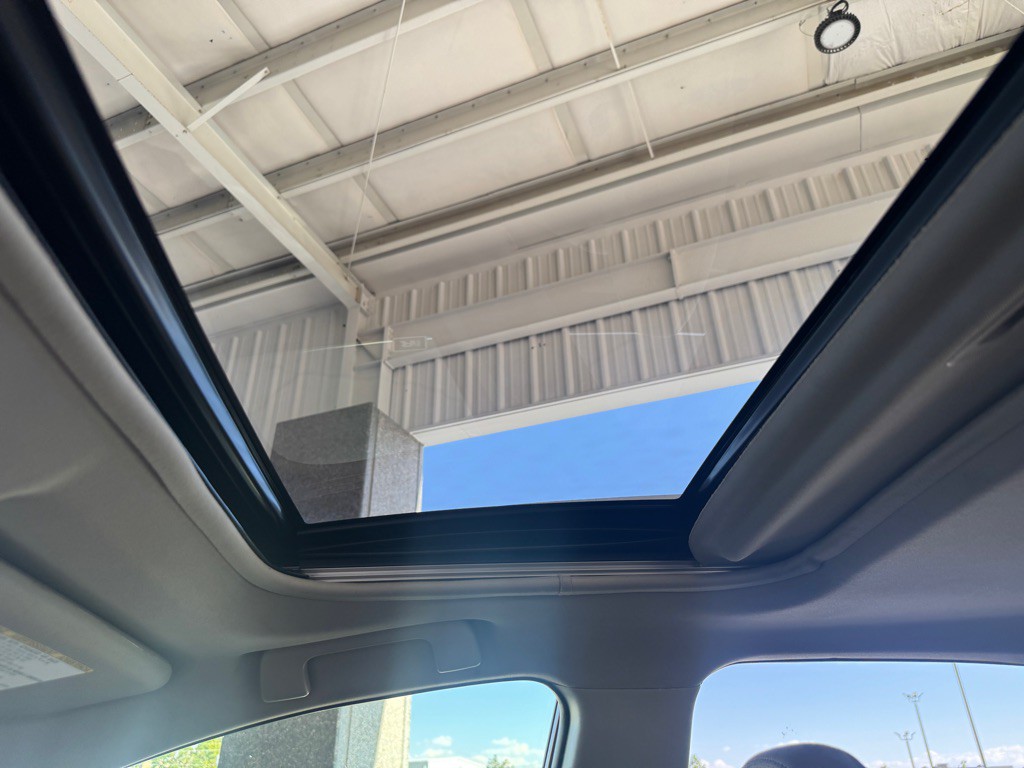 2015 Toyota Rav4 Image 14