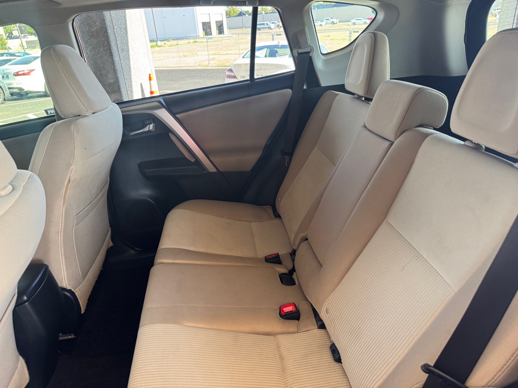 2015 Toyota Rav4 Image 16