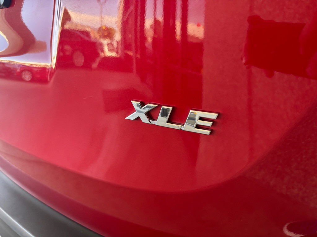 2015 Toyota Rav4 Image 32