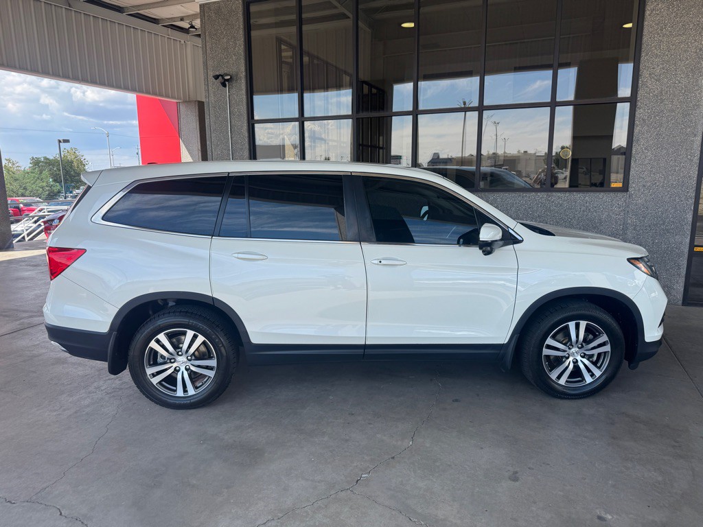 2017 Honda Pilot Image 3