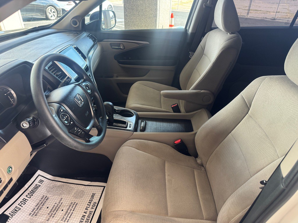 2017 Honda Pilot Image 6