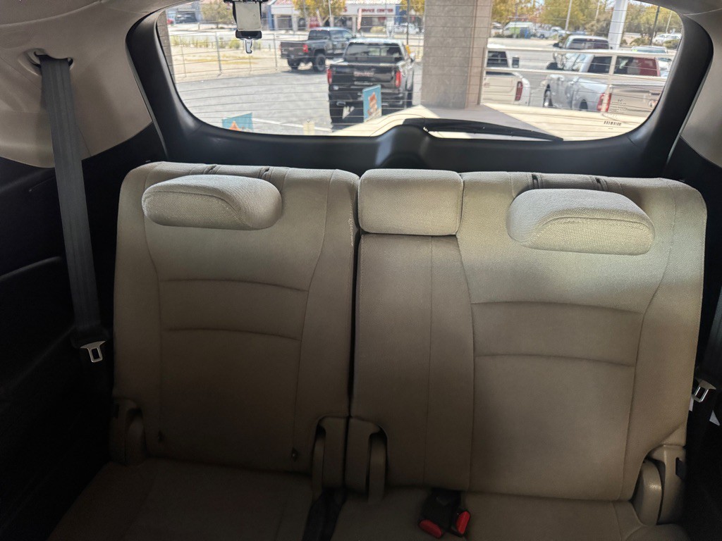 2017 Honda Pilot Image 16