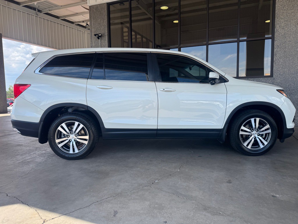 2017 Honda Pilot Image 36