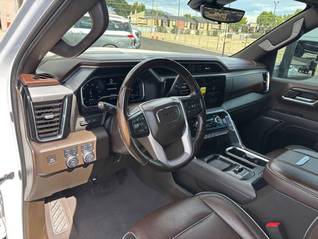 2024 GMC Sierra Image 7