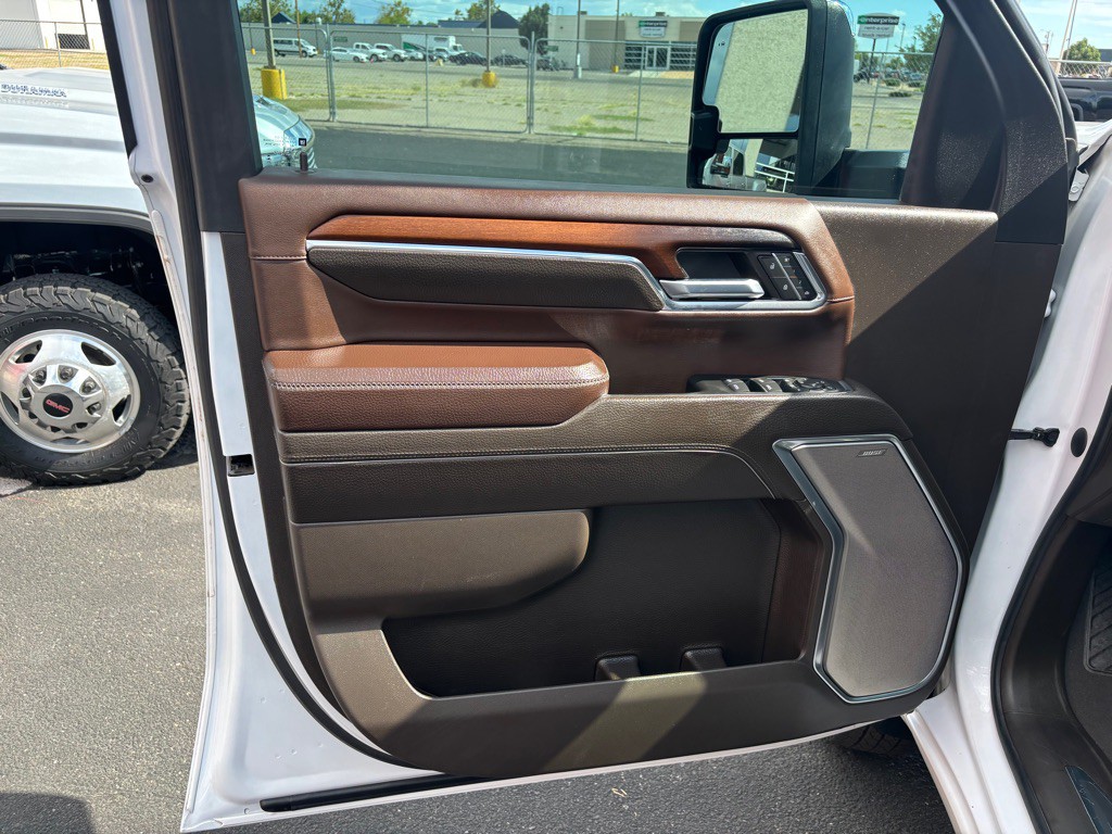 2024 GMC Sierra Image 18