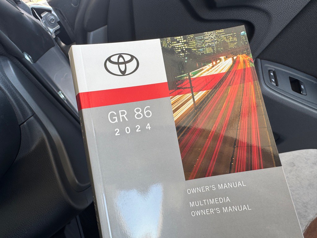 2024 Toyota Gr 86 Image 21