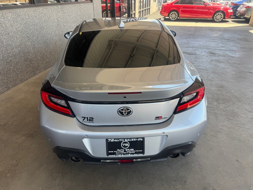 2024 Toyota Gr 86 Image 32
