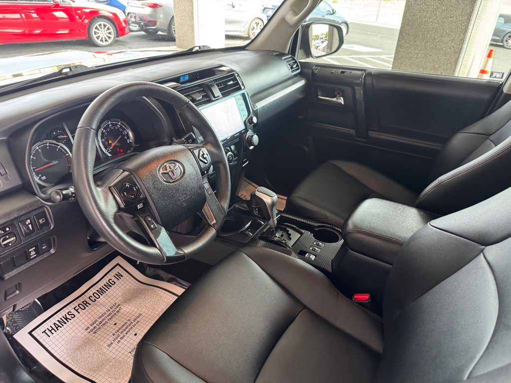 2022 Toyota 4Runner Image 8