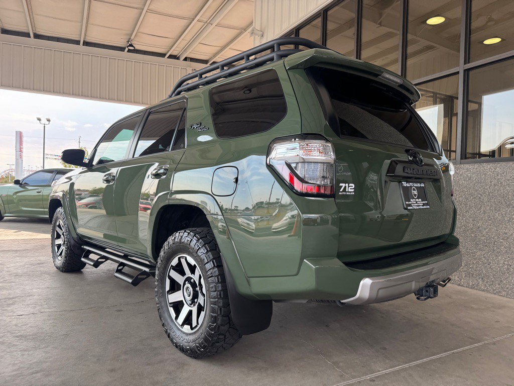 2022 Toyota 4Runner Image 36