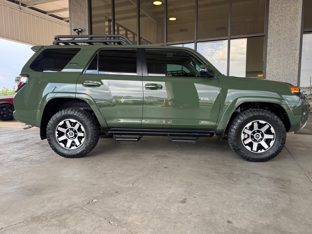 2022 Toyota 4Runner Image 44