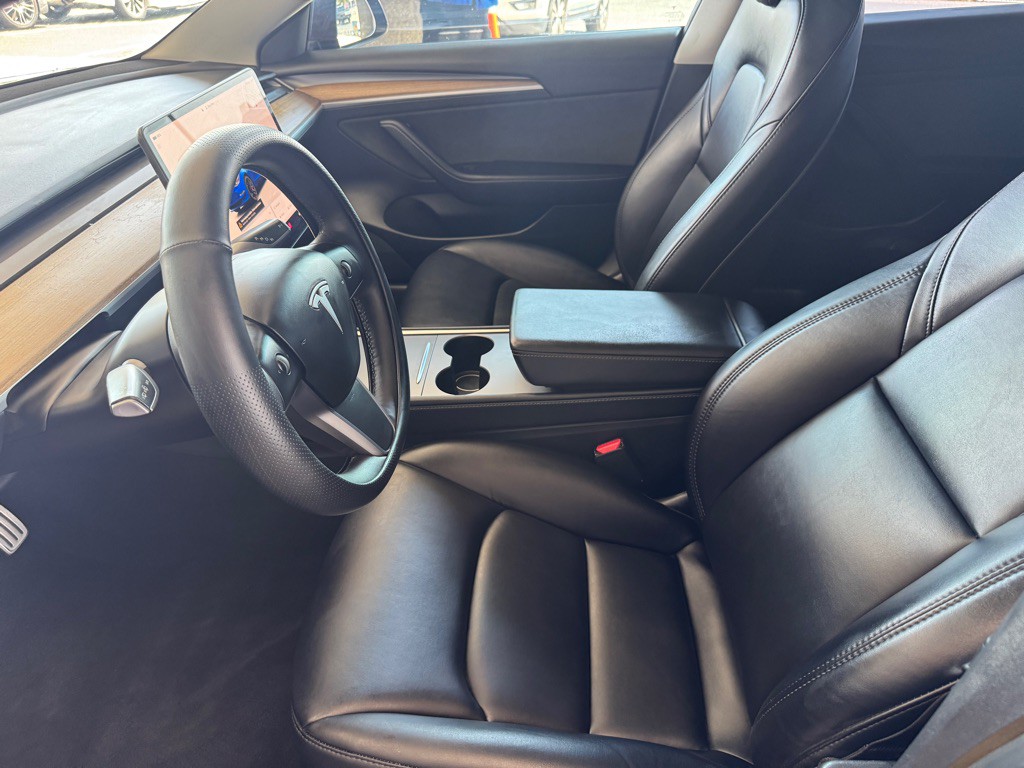 2023 Tesla Model 3 Image 6