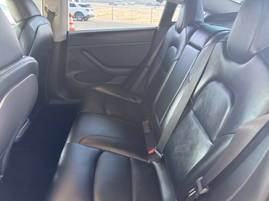 2023 Tesla Model 3 Image 14