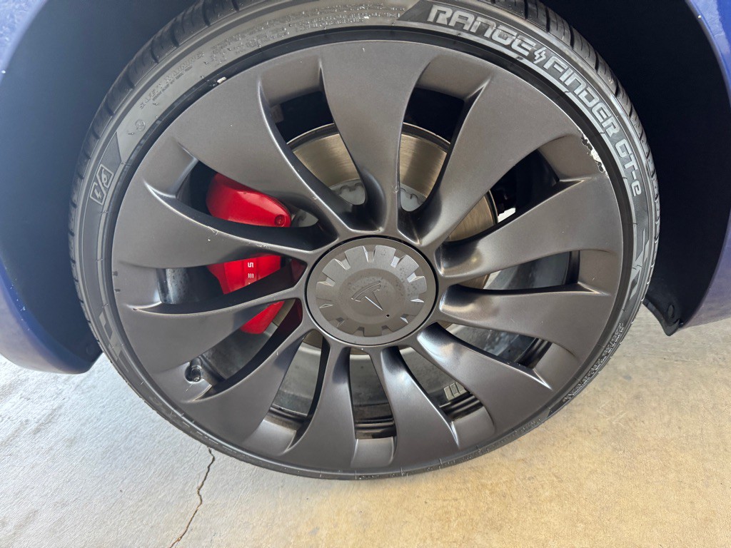 2023 Tesla Model 3 Image 42