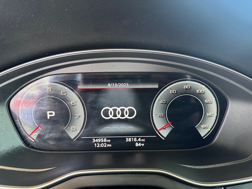2022 Audi Q5 Image 10