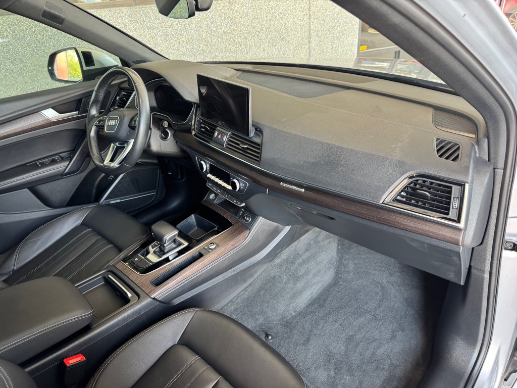 2022 Audi Q5 Image 24