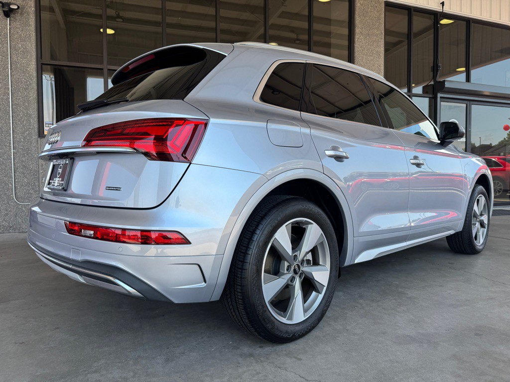 2022 Audi Q5 Image 41