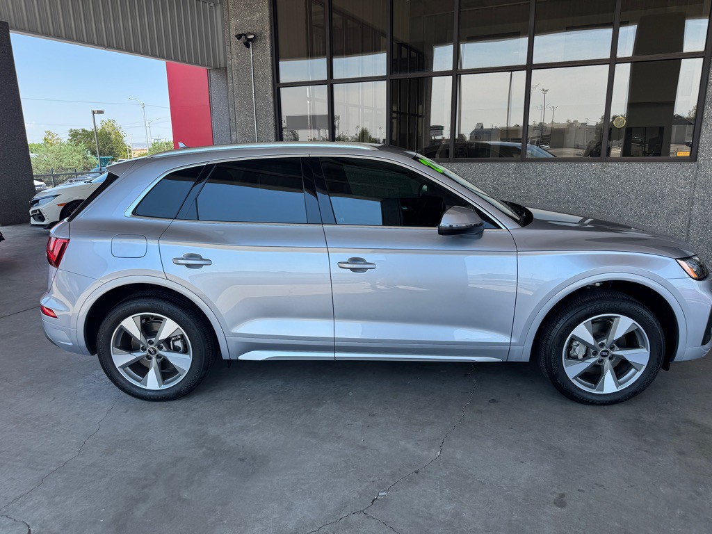 2022 Audi Q5 Image 42