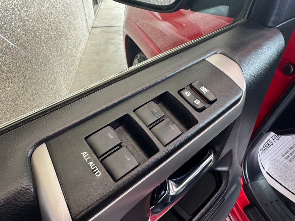 2022 Toyota 4Runner Image 5
