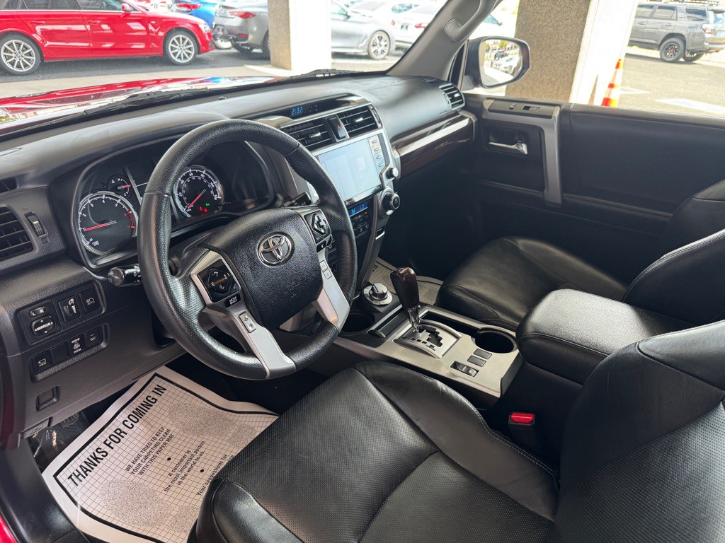 2022 Toyota 4Runner Image 9
