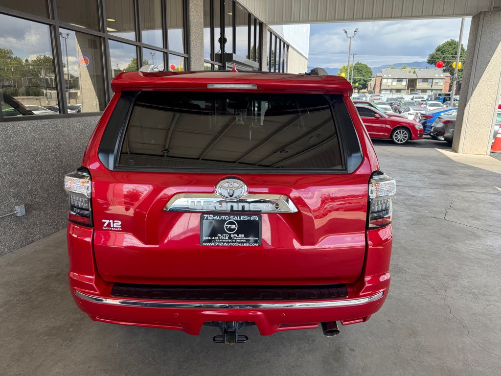 2022 Toyota 4Runner Image 39