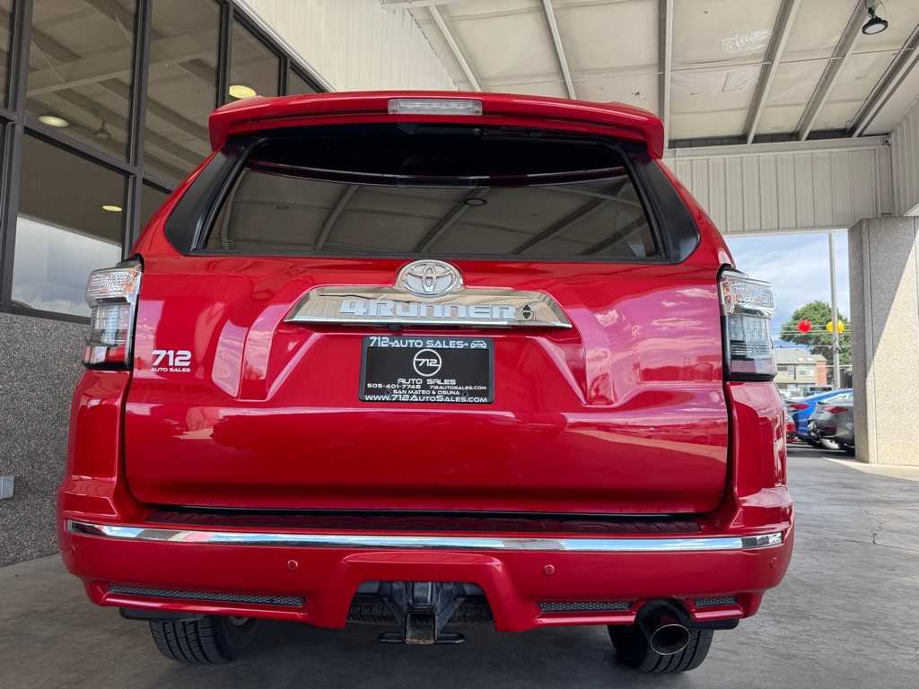 2022 Toyota 4Runner Image 40