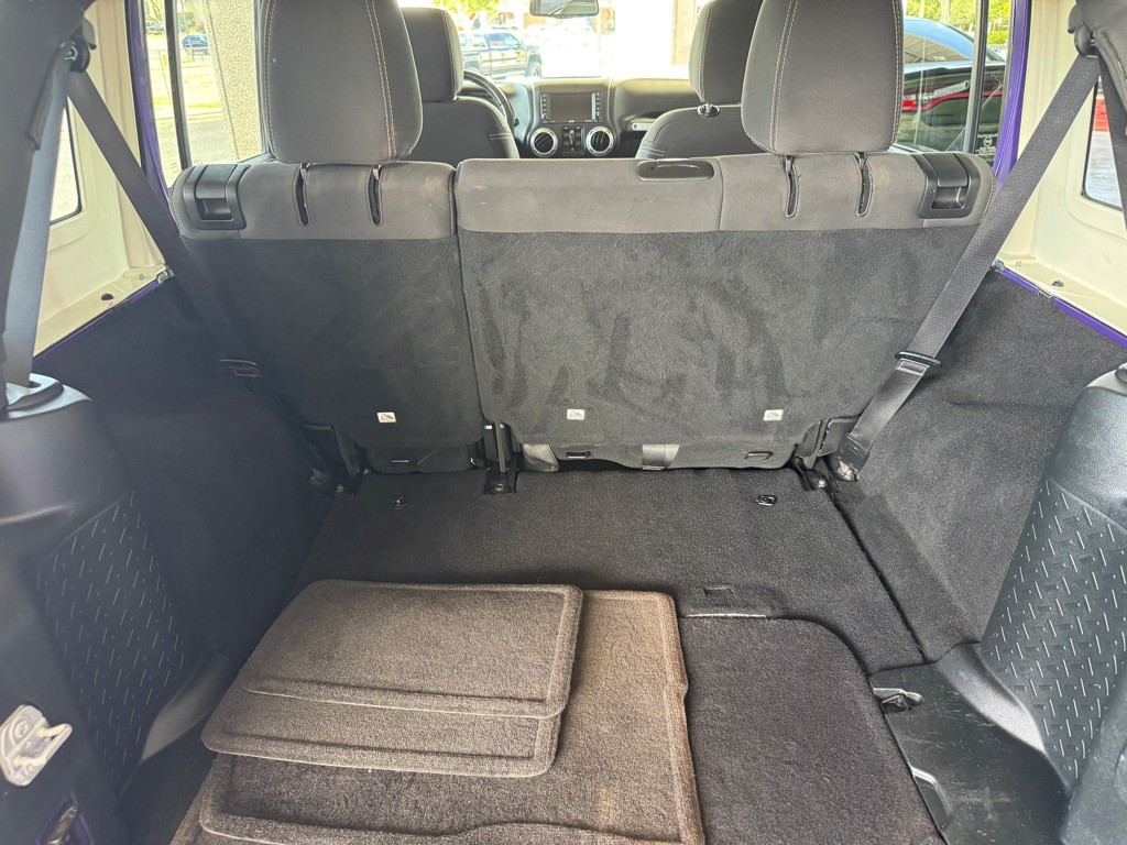 2017 Jeep Wrangler Unlimited Image 16