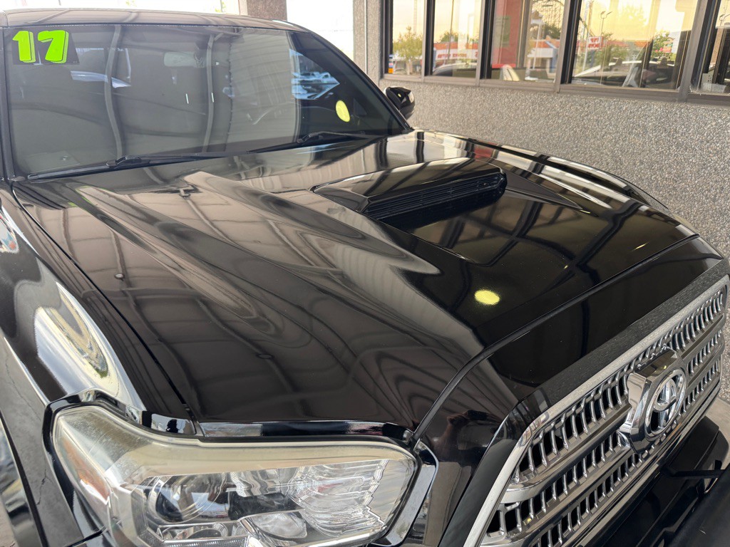 2017 Toyota Tacoma Image 41