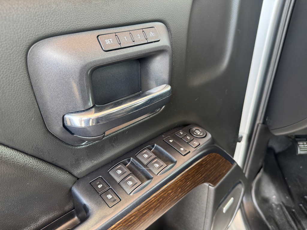 2017 GMC Sierra Image 5