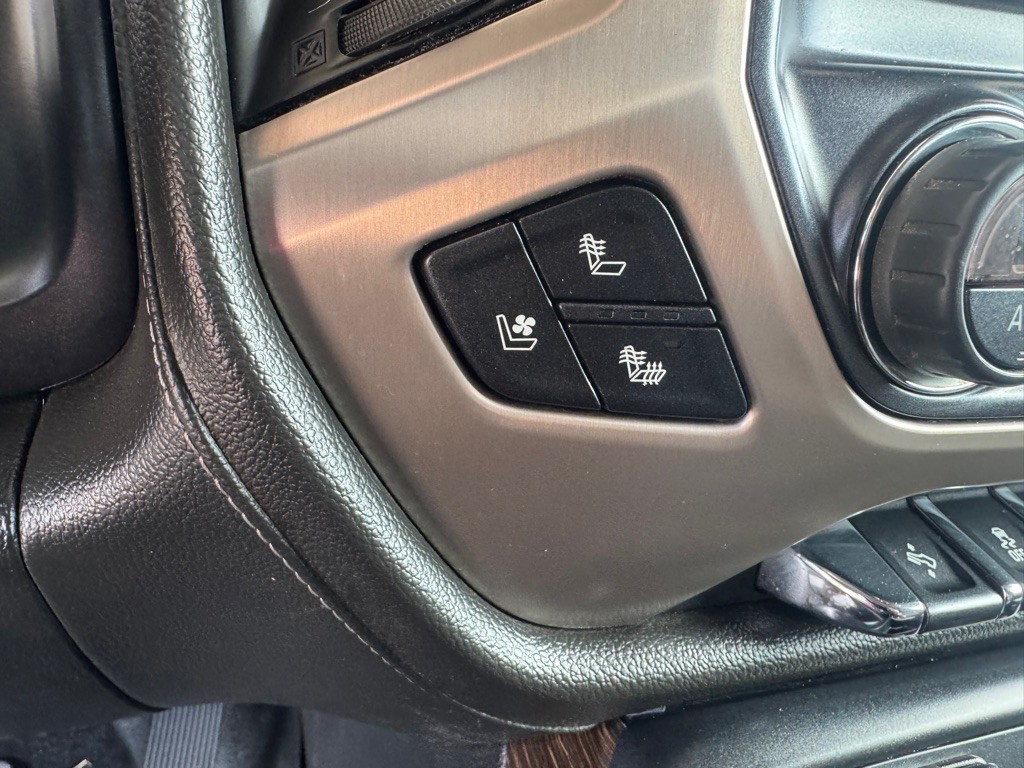 2017 GMC Sierra Image 12
