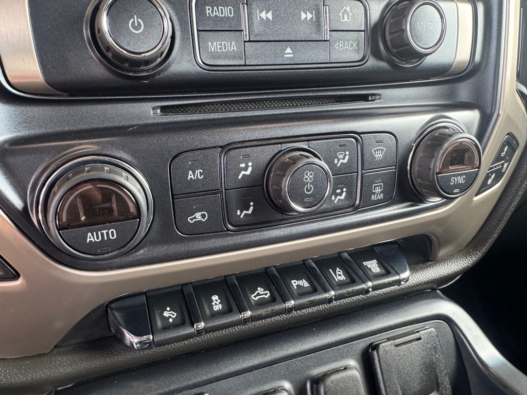 2017 GMC Sierra Image 14