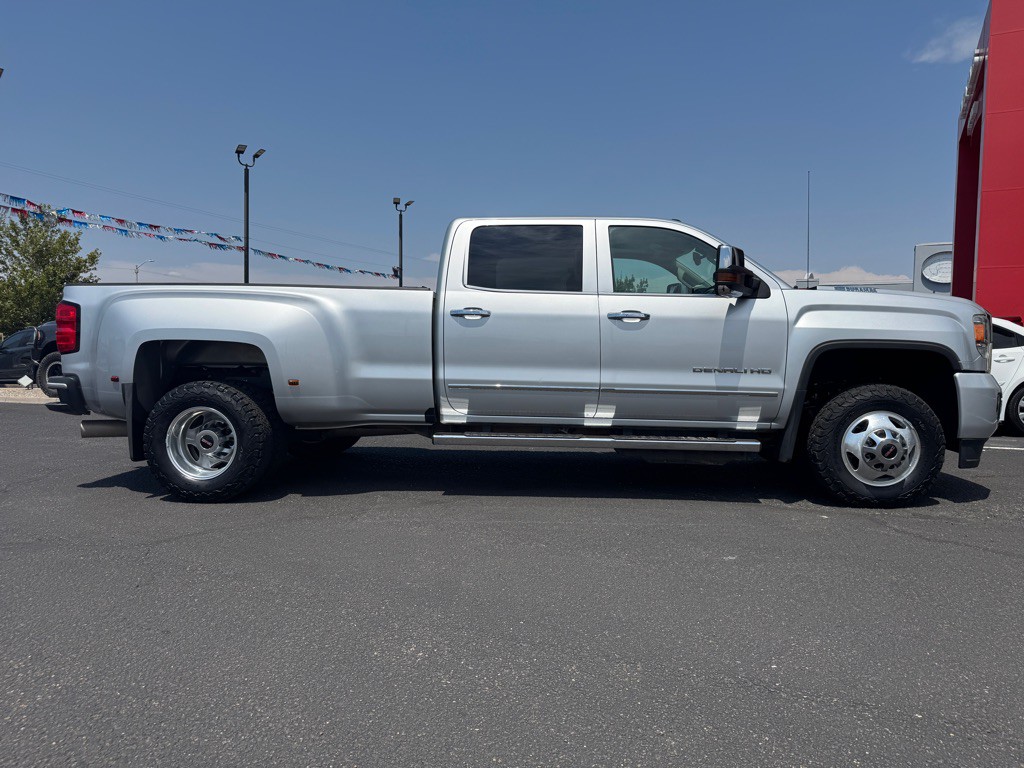 2017 GMC Sierra Image 47