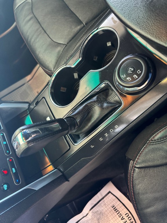 2017 Ford Explorer Image 12