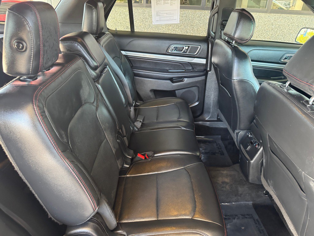 2017 Ford Explorer Image 21