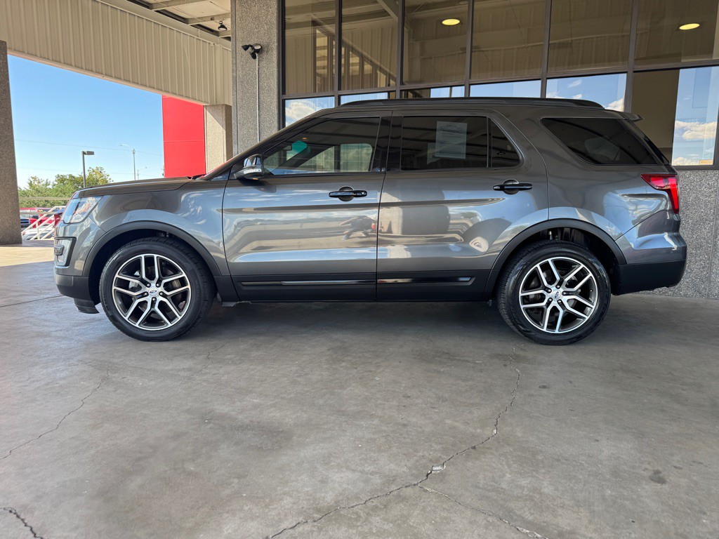 2017 Ford Explorer Image 29