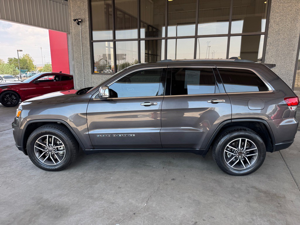 2021 Jeep Grand Cherokee Image 2