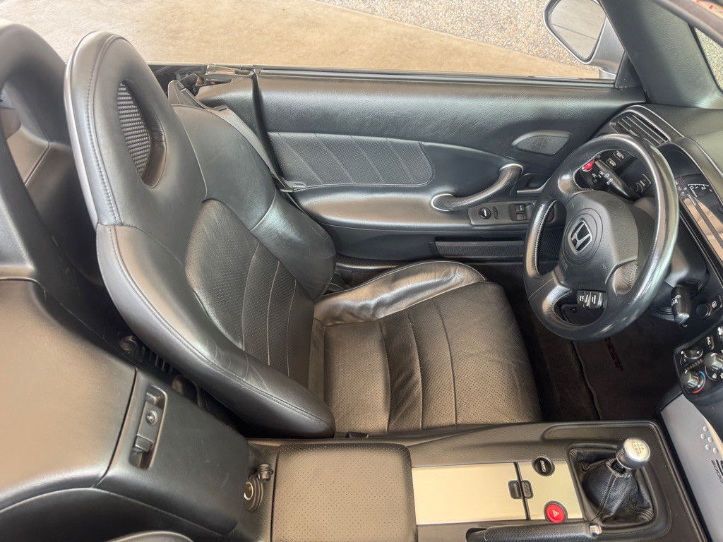 2005 Honda S2000 Image 17