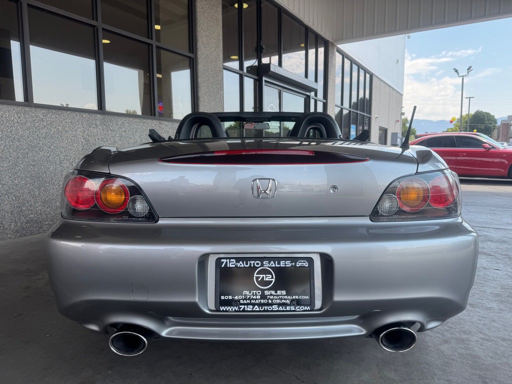 2005 Honda S2000 Image 36