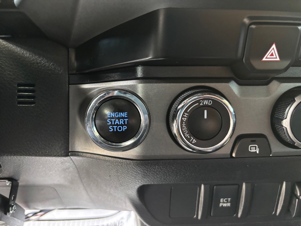 2022 Toyota Tacoma Image 15