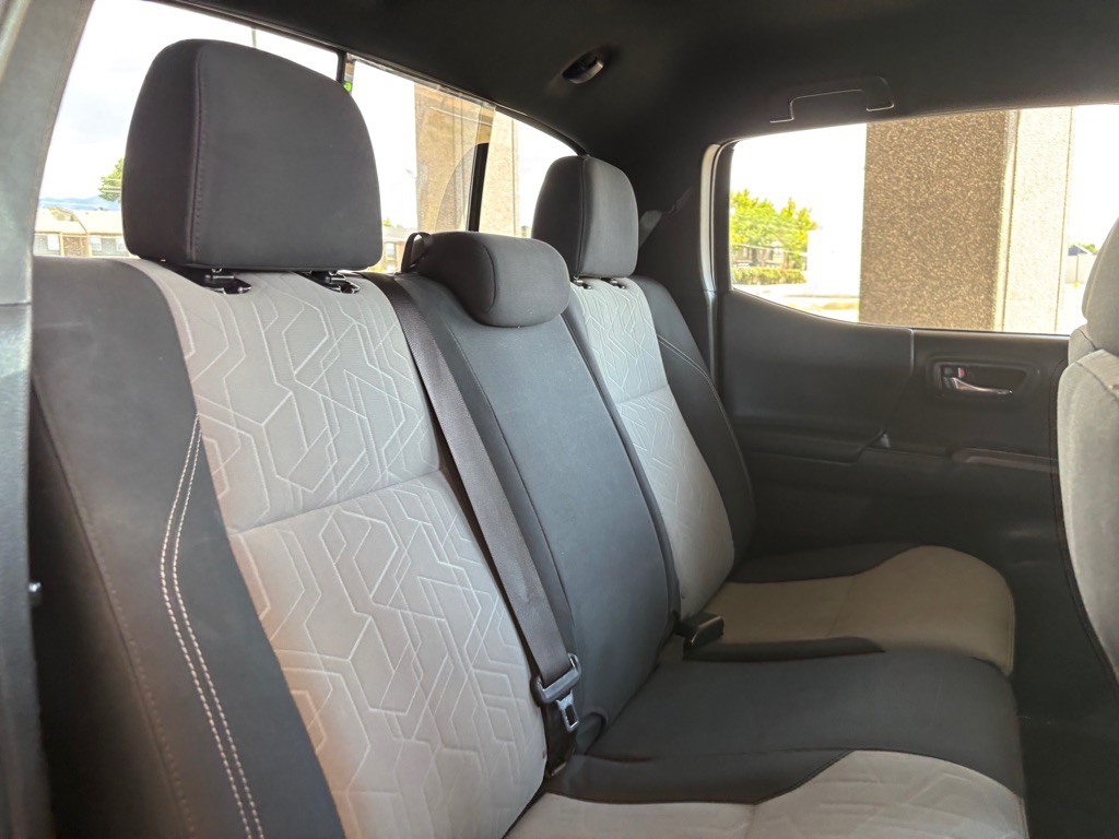 2022 Toyota Tacoma Image 32