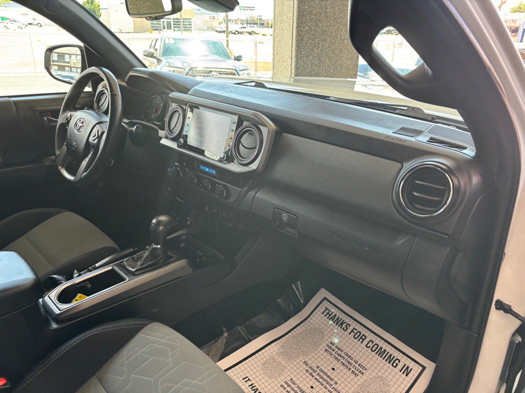 2022 Toyota Tacoma Image 37