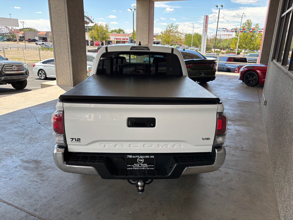 2022 Toyota Tacoma Image 45