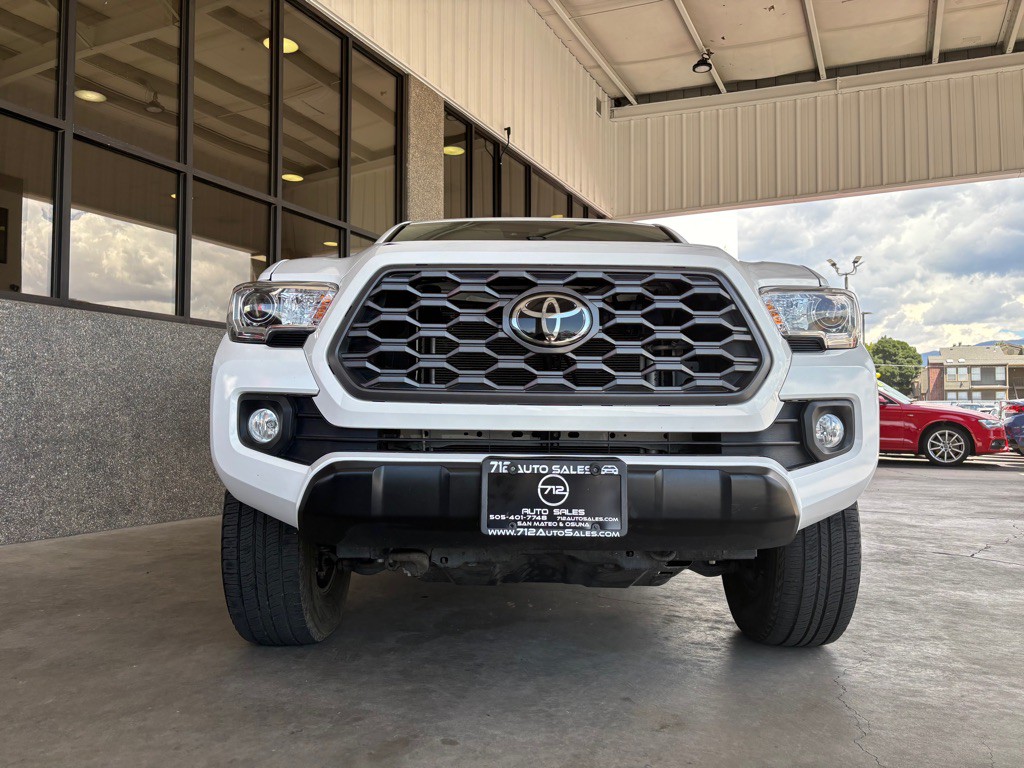 2022 Toyota Tacoma Image 54