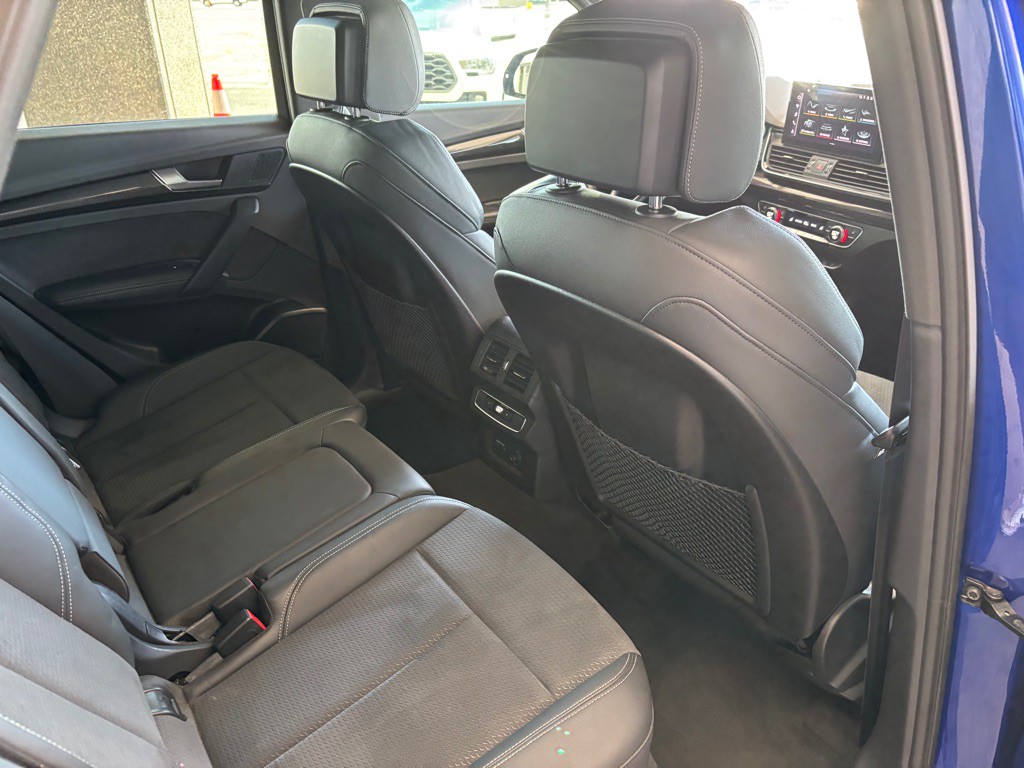 2021 Audi Q5 Image 32