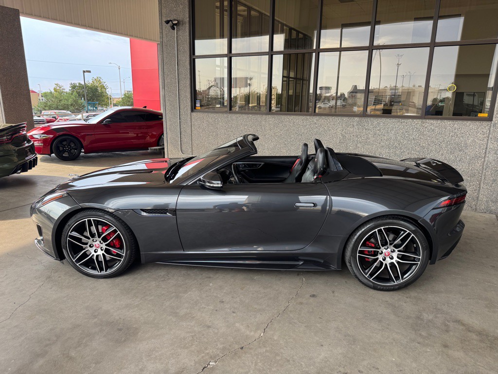 2020 Jaguar F-TYPE Image 2