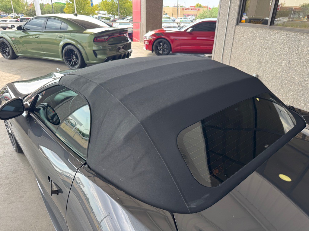2020 Jaguar F-TYPE Image 28