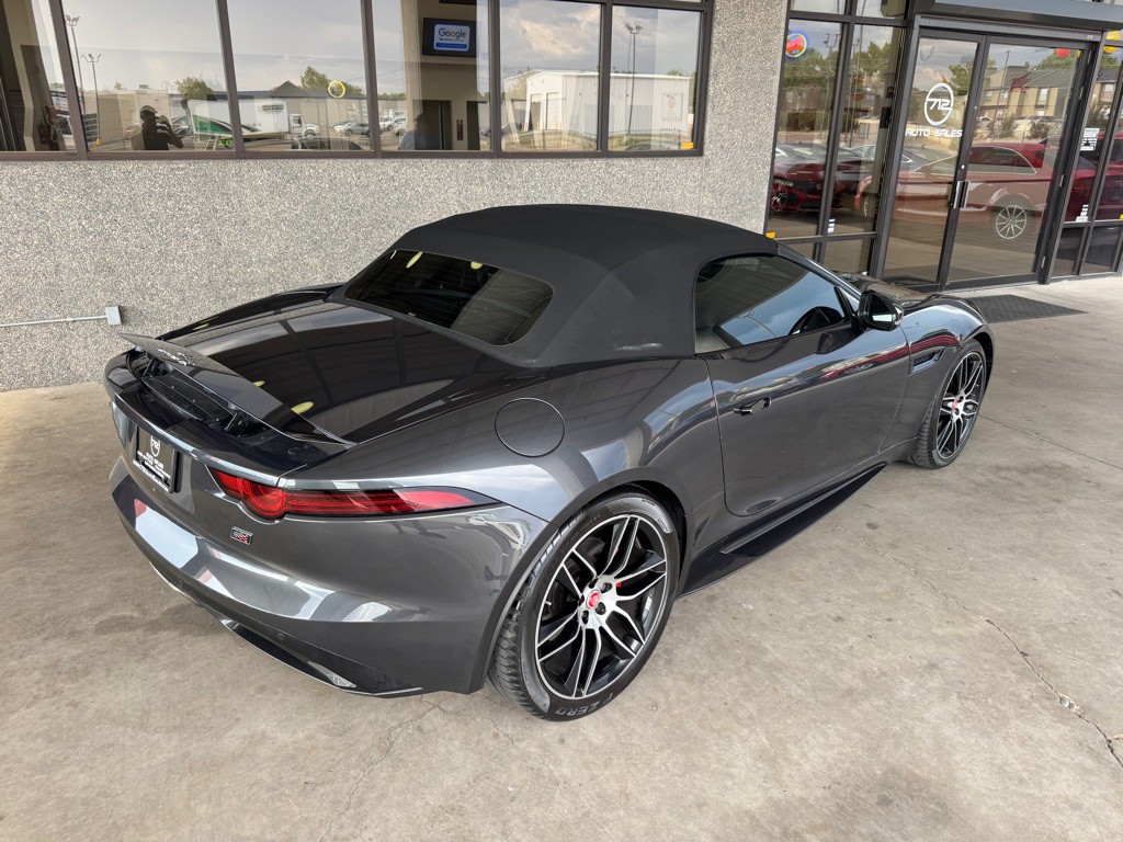 2020 Jaguar F-TYPE Image 32