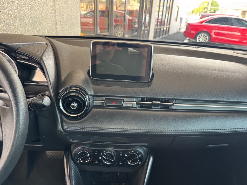 2018 Toyota Yaris Image 12