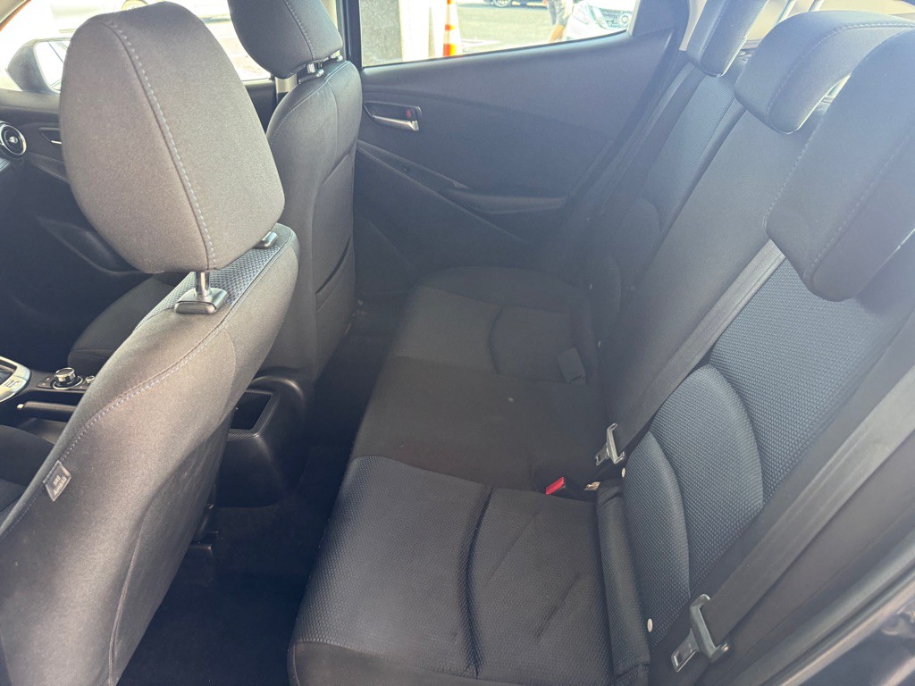 2018 Toyota Yaris Image 15