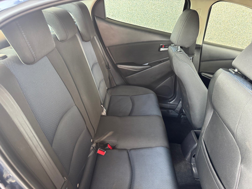 2018 Toyota Yaris Image 18